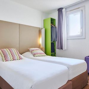 Zimmer mit zwei Einzelbetten